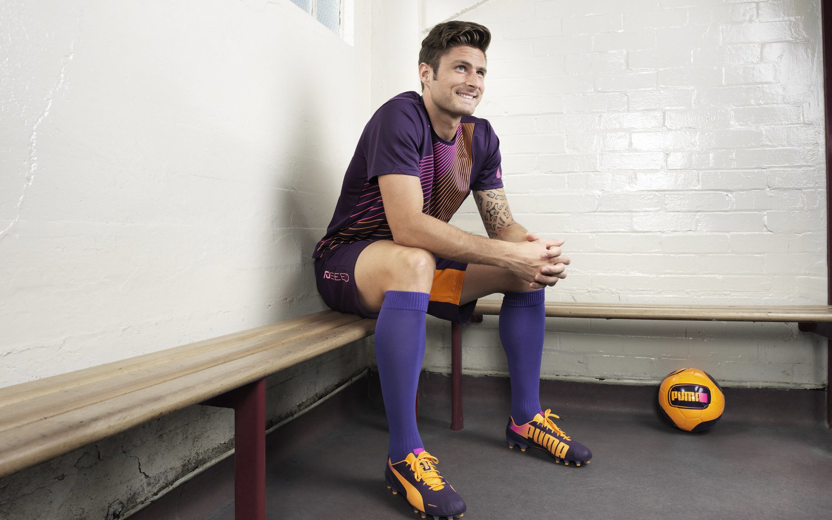 kaiyun登录入口-融合多元文化打造特色“足球文化节”，加速行业升级，足球文化节绘画